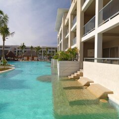Отель Family Concierge at Paradisus Esmeralda - All Inclusive бассейн