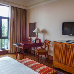 Wildflower Hall, An Oberoi Resort, Shimla in Kufri, India from 445$, photos, reviews - zenhotels.com room amenities photo 2