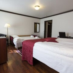 Helnan Phønix Hotel сейф в номере