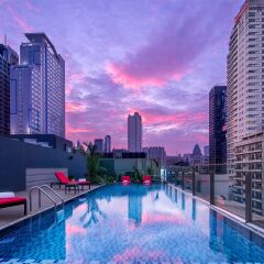 Отель Travelodge Sukhumvit 11 бассейн фото 3