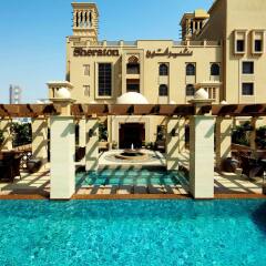 Отель Sheraton Sharjah Beach Resort & Spa бассейн фото 3