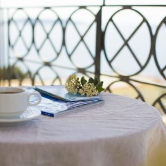 Отель Fiorella Sea View в номере