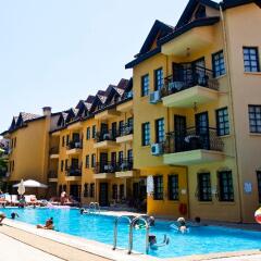 Апартаменты T & G Apartments бассейн