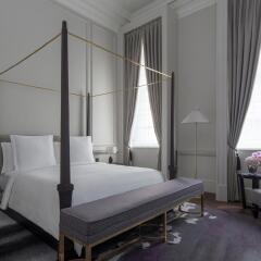 Four Seasons Hotel London at Ten Trinity Square комната для гостей фото 5