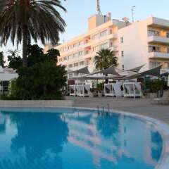 Отель Hilton Park Nicosia бассейн фото 3