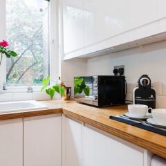 Отель Classic home and garden in Bloomsbury в номере