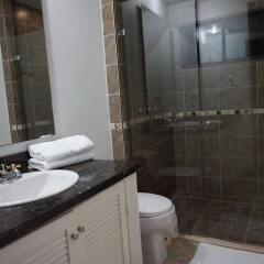 Отель Boutique Villa Casuarianas Колумбия, Кали - отзывы, цены и фото номеров - забронировать отель Boutique Villa Casuarianas онлайн ванная