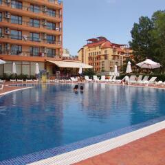 Отель Happy Sunny Beach бассейн фото 2