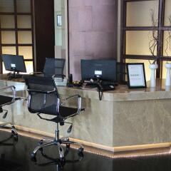 Отель Swissotel Bangkok Ratchada интерьер отеля