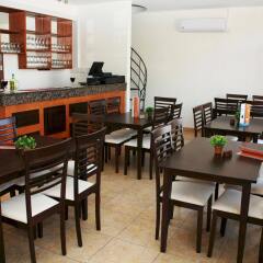 New York Plaza Hotel Apartments гостиничный бар
