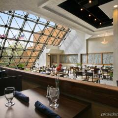 Отель Crowne Plaza Columbus North- Worthington США, Колумбус - отзывы, цены и фото номеров - забронировать отель Crowne Plaza Columbus North- Worthington онлайн питание фото 2