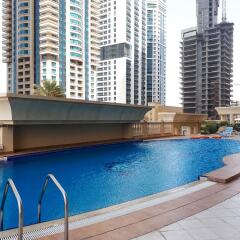 Отель HiGuests Vacation Homes - Marina Views бассейн фото 2