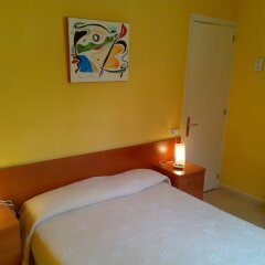 Отель Hostal Lleida комната для гостей фото 7