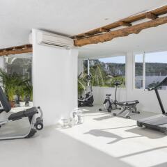 Отель Hacienda Na Xamena, Ibiza фитнесс-зал