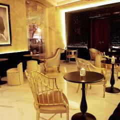 SH Ingles Boutique Hotel гостиничный бар