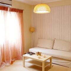 Отель Affordable Studio Behind Acropolis Museum Греция, Афины - отзывы, цены и фото номеров - забронировать отель Affordable Studio Behind Acropolis Museum онлайн комната для гостей фото 4