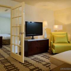 Отель DoubleTree by Hilton Silver Spring комната для гостей фото 4