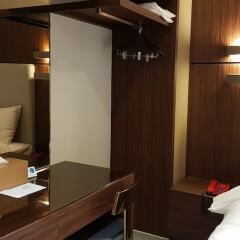 The California Hotel Сеул сейф в номере