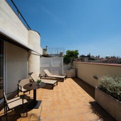 Отель Catalonia La Pedrera балкон