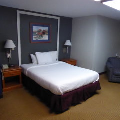 Quality Inn & Suites in Albany, United States of America from 154$, photos, reviews - zenhotels.com guestroom