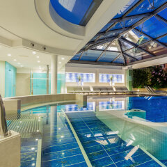 Hotel Lunariccione бассейн