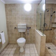 Отель Road Lodge Durban Южная Африка, Дурбан - отзывы, цены и фото номеров - забронировать отель Road Lodge Durban онлайн ванная