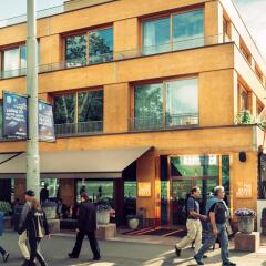 Pop House Hotel, BW Premier Collection городской автобус