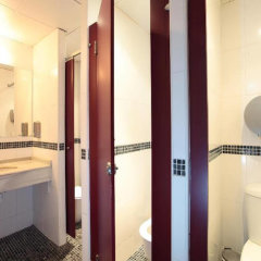 Youth Hostel Center Valencia in Valencia, Spain from 153$, photos, reviews - zenhotels.com bathroom