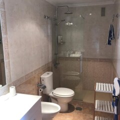 Отель Playamarina 1 Aparthotel ванная фото 2