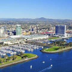 Отель Hilton San Diego Bayfront спортивное сооружение