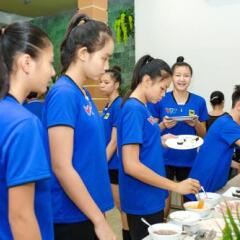 Отель Lucky Hotel Nha Trang Вьетнам, Нячанг - отзывы, цены и фото номеров - забронировать отель Lucky Hotel Nha Trang онлайн гостиничный бар