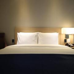 Отель Travelodge Myeongdong Euljiro комната для гостей фото 4