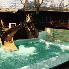 Отель Shari-La Island Resort бассейн