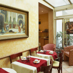 Отель Hôtel Poussin интерьер отеля фото 3