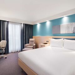 Отель Hampton by Hilton Bristol Airport комната для гостей фото 2