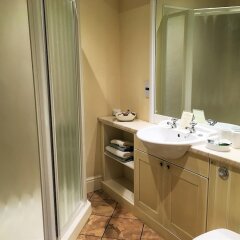 Hewenden Mill Holiday Homes in Bradford, United Kingdom from 340$, photos, reviews - zenhotels.com bathroom