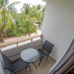 Dhiffushi Inn in Dhiffushi, Maldives from 141$, photos, reviews - zenhotels.com balcony