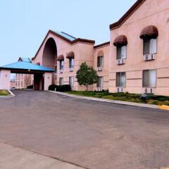 Отель Comfort Inn Farmington парковка