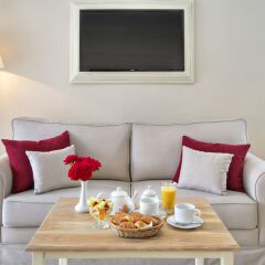 White Rock Castle Suite Hotel в номере фото 2