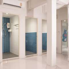 Отель Bed N Bev Pattaya - Hostel Таиланд, Паттайя - отзывы, цены и фото номеров - забронировать отель Bed N Bev Pattaya - Hostel онлайн ванная фото 2