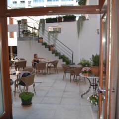 Hotel Carol вид на фасад фото 2