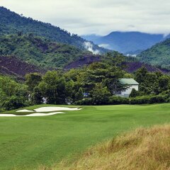 Отель Mercure Danang French Village Bana Hills Вьетнам, Дананг - отзывы, цены и фото номеров - забронировать отель Mercure Danang French Village Bana Hills онлайн спортивное сооружение