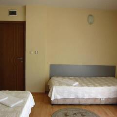 Отель Family Hotel Bistritsa Болгария, Сандански - отзывы, цены и фото номеров - забронировать отель Family Hotel Bistritsa онлайн комната для гостей фото 3