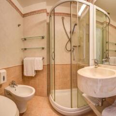 Hotel Caesar Paladium Римини ванная фото 2
