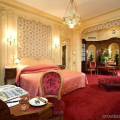 Hotel Raphael интерьер отеля