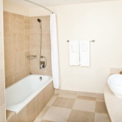 Island Inn All Inclusive Hotel in Bridgetown, Barbados from 371$, photos, reviews - zenhotels.com bathroom