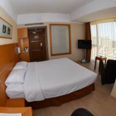 Anemon Fuar Hotel сейф в номере