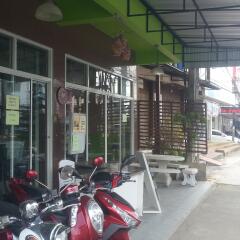 Отель Cube Hostel Krabi Таиланд, Краби - отзывы, цены и фото номеров - забронировать отель Cube Hostel Krabi онлайн питание