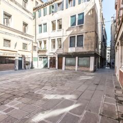 Отель Erbaria Boutique Apartment R&R Италия, Венеция - отзывы, цены и фото номеров - забронировать отель Erbaria Boutique Apartment R&R онлайн парковка