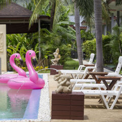 Отель Again At Naiharn Beach Resort Пхукет с домашними животными